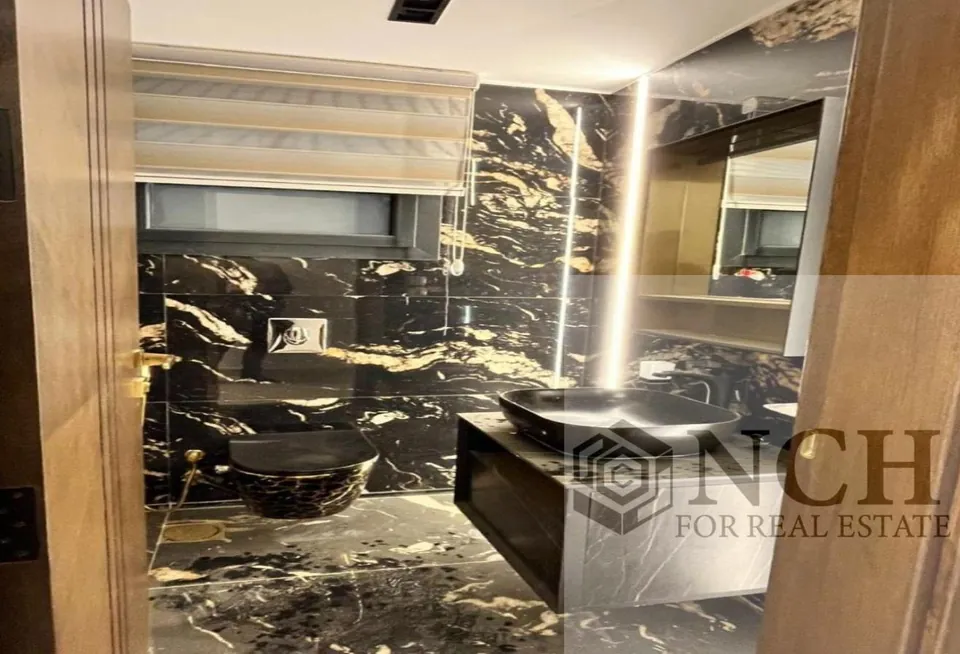 شقة مفروشة للإيجار في آزاد - AG68262893