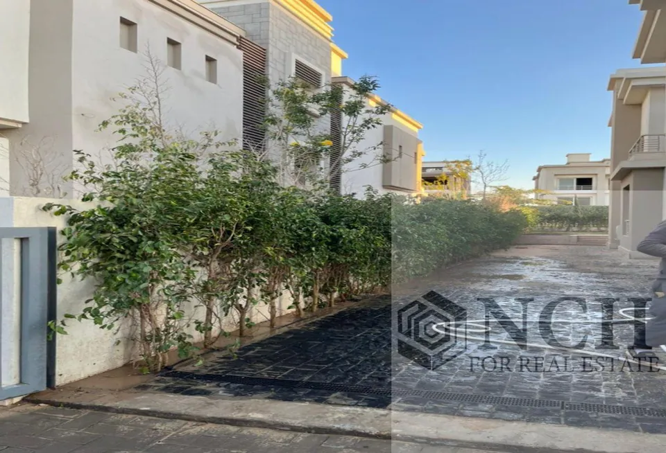 Semi-furnished Villa for rent in Cairo Festival City - AG70626255