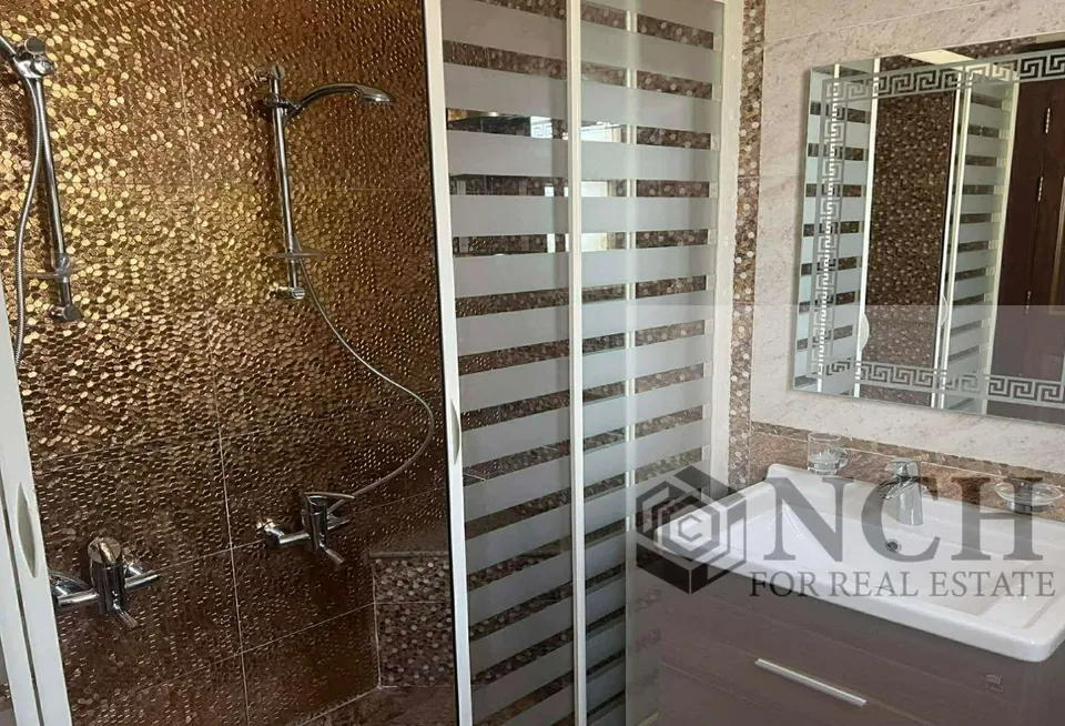 توين هاوس نص مفروش للإيجار في الباتيو أورو — صورة 5