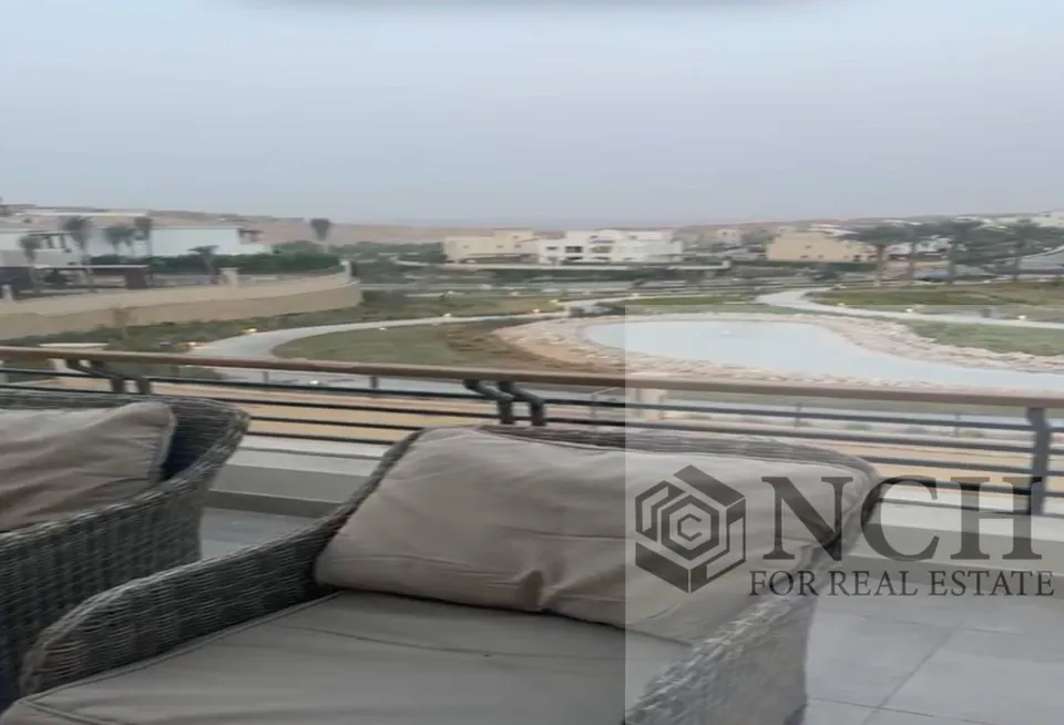 فيلا مفروشة للإيجار في أب تاون كايرو - AG72707229