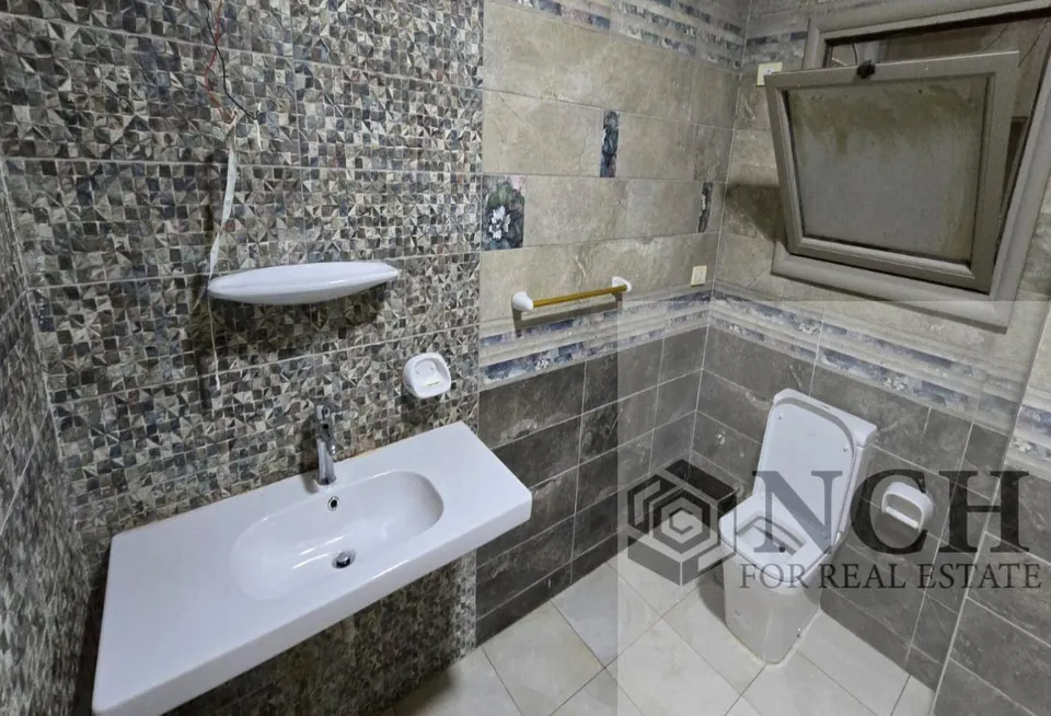 شقة نص مفروشة للإيجار في جاليريا مون فالي - AG79456327