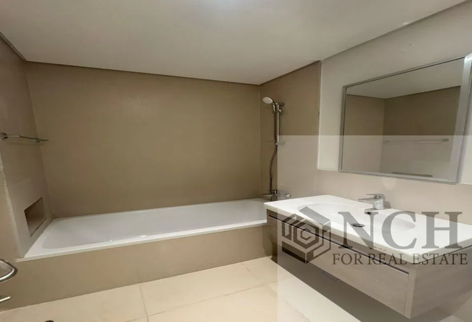 شقة نص مفروشة للإيجار في ميفيدا - AG81310953