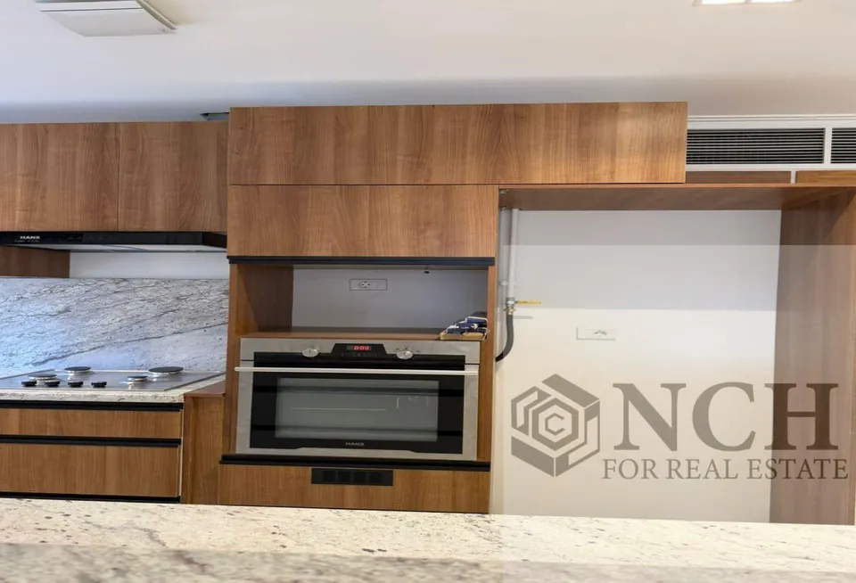 شقة نص مفروشة للإيجار في هايد بارك - AG81563666