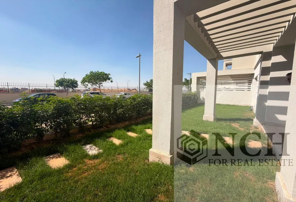 شقة نص مفروشة للإيجار في ميفيدا - AG81568780