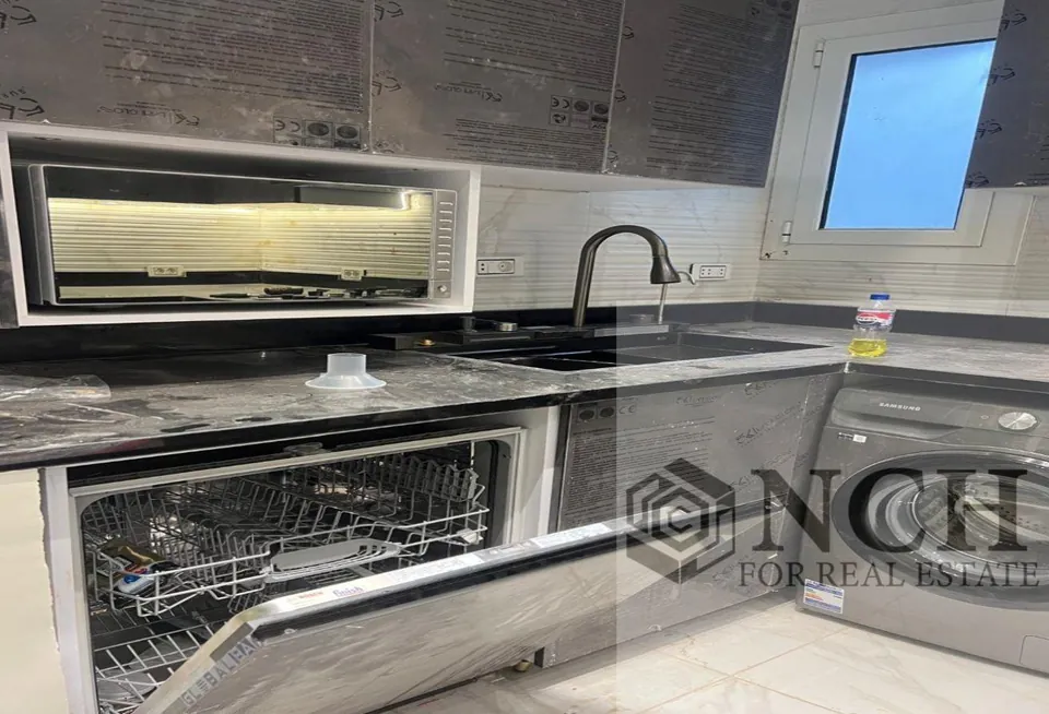 Semi-furnished Penthouse for rent in Hyde Park New Cairo - AG84790363