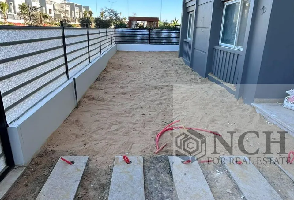 Semi-furnished Apartment for rent in Hyde Park New Cairo - AG85330980