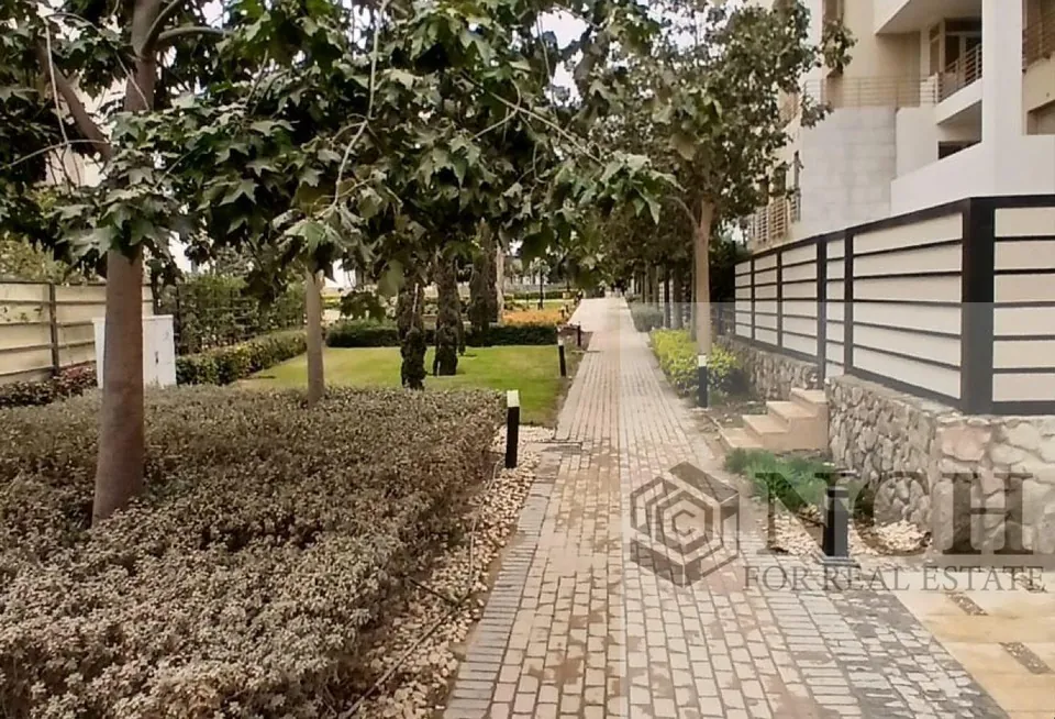 Semi-furnished Apartment for rent in Hyde Park New Cairo - AG85602427