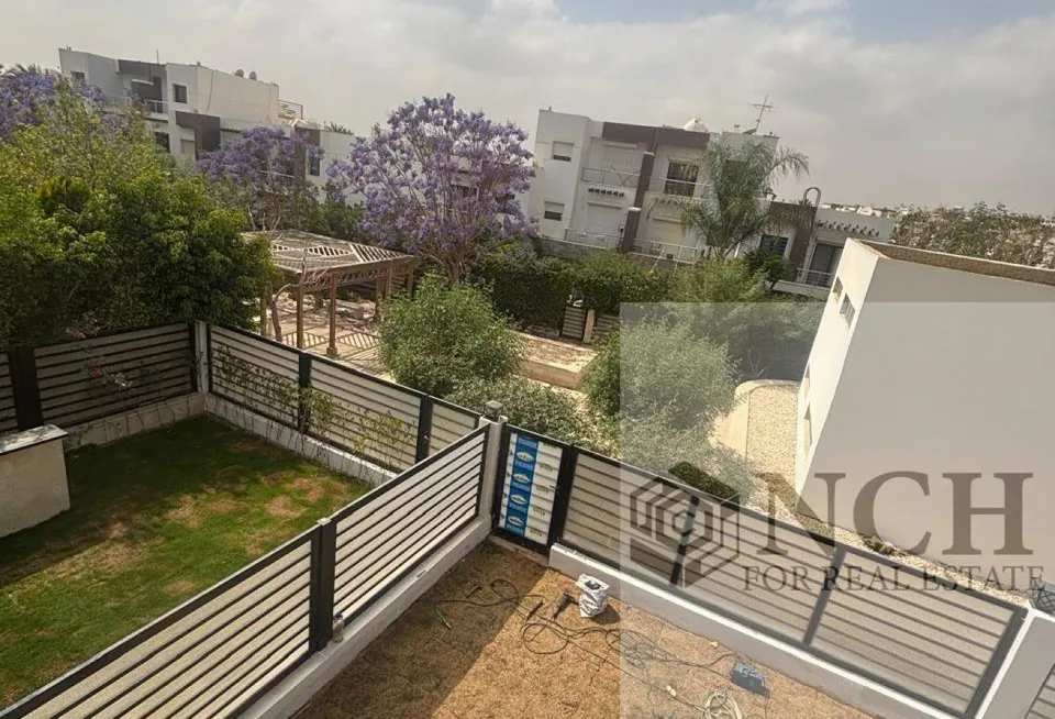 Semi-furnished Townhouse for rent in Hyde Park New Cairo - AG85873277