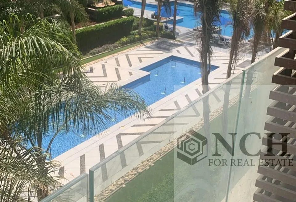 شقة نص مفروشة للإيجار في الباتيو أورو - AG87208777