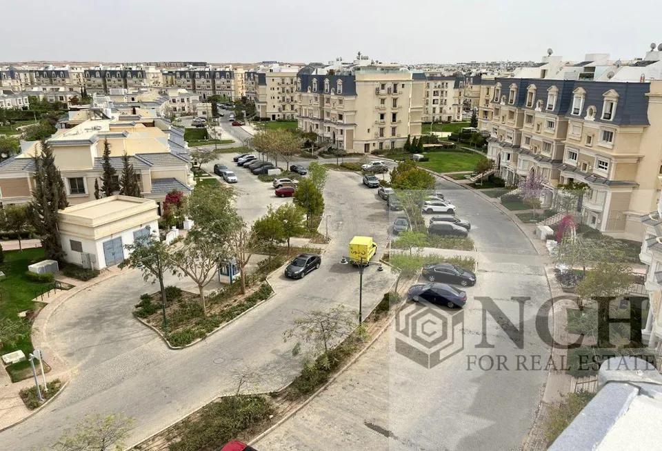Semi-furnished iVilla for rent in Hyde Park New Cairo — photo 5