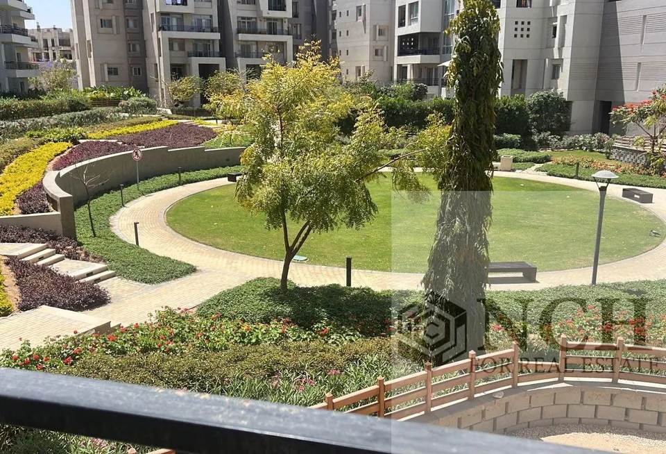 شقة مفروشة للإيجار في كايرو فيستيفال سيتي - AG89892751