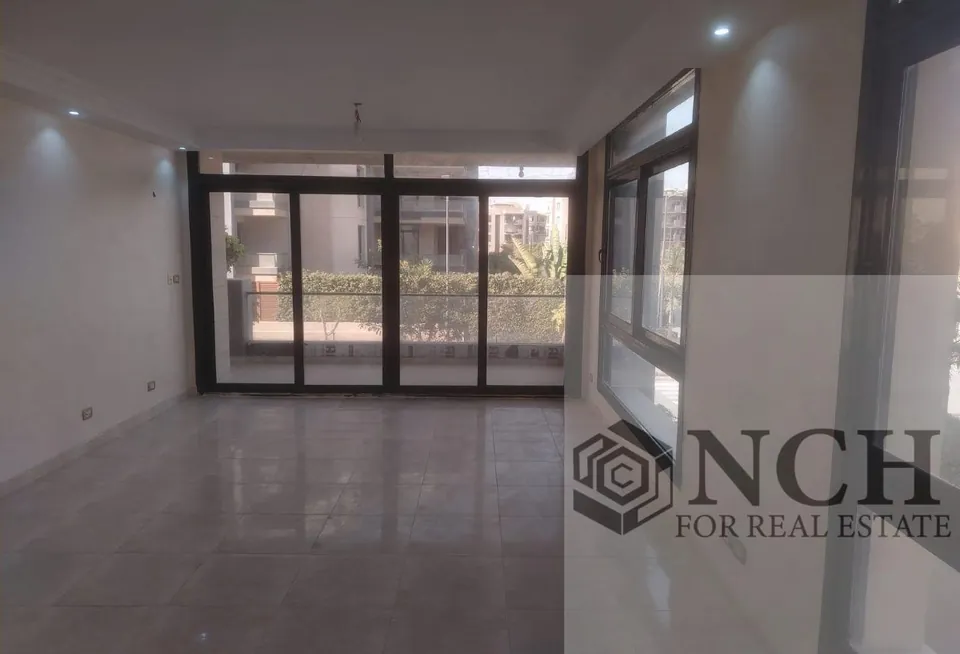 شقة نص مفروشة للإيجار في آزاد - AG90164830