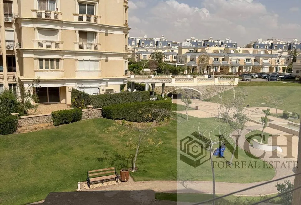 شقة مفروشة للإيجار في هايد بارك - AG90726008