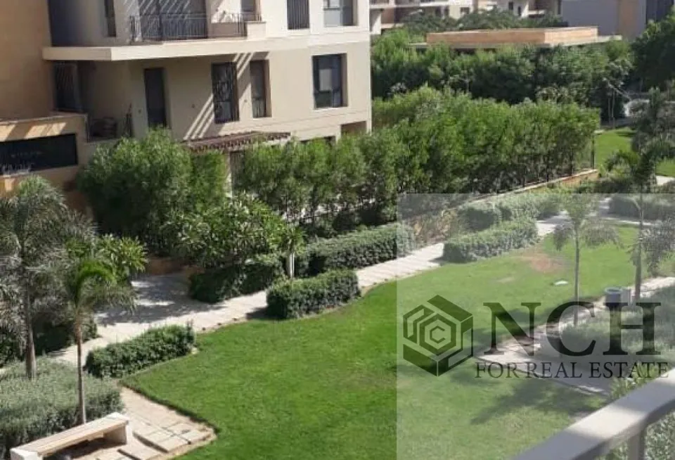 شقة نص مفروشة للإيجار في إيستاون - AG91561558