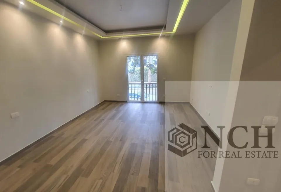 Semi-furnished Apartment for rent in Hyde Park New Cairo — photo 2